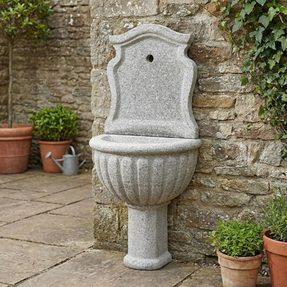 Granitbrunnen Antonio