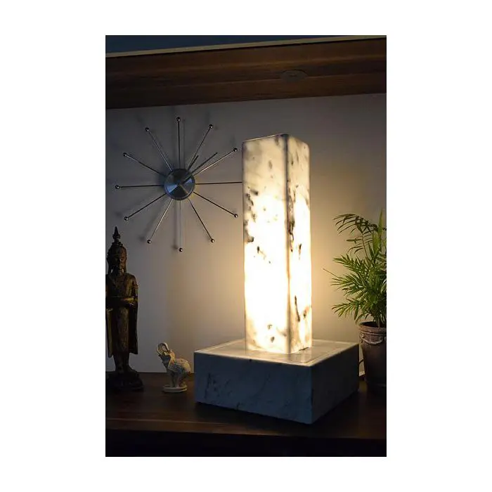 Lichtbrunnen Carrara Marmor Romantique