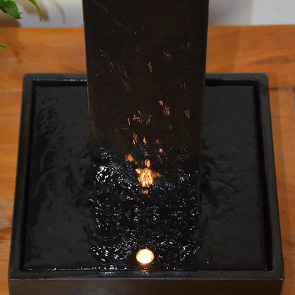 Fuente de mesa en granito Noir