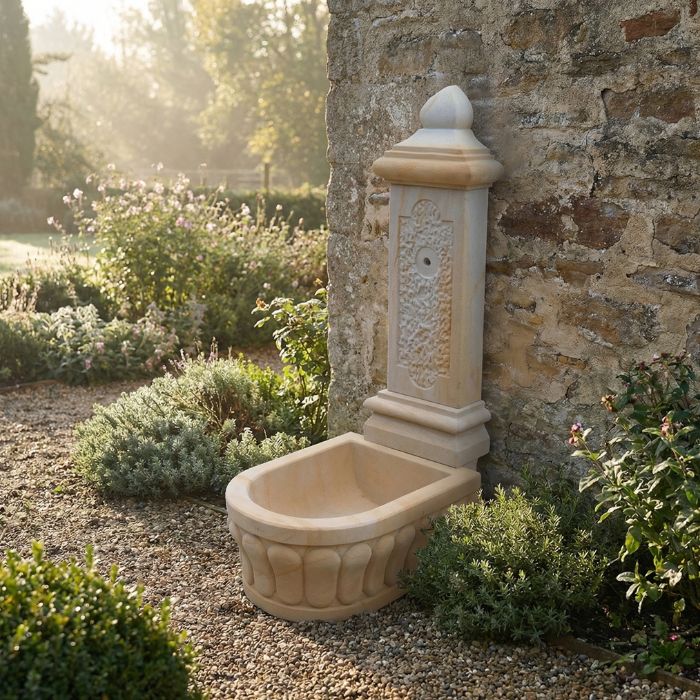 Sandsteinbrunnen Figu