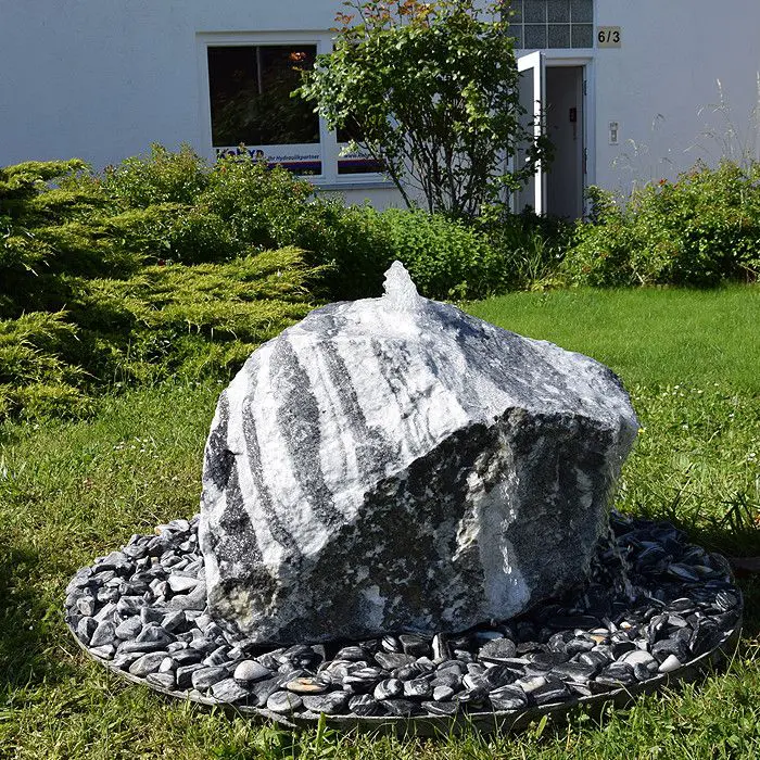 Quellsteinset Wachauer Marmor Findling