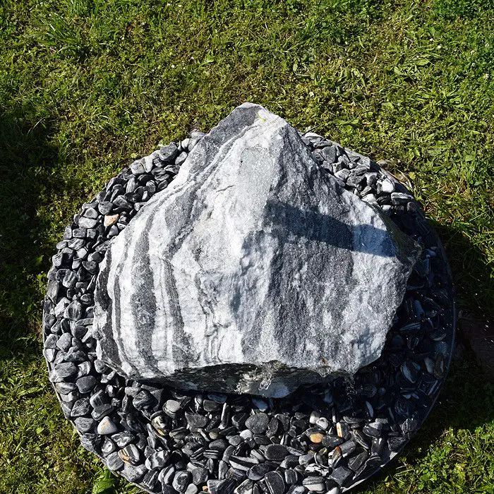 Quellsteinset Wachauer Marmor Findling