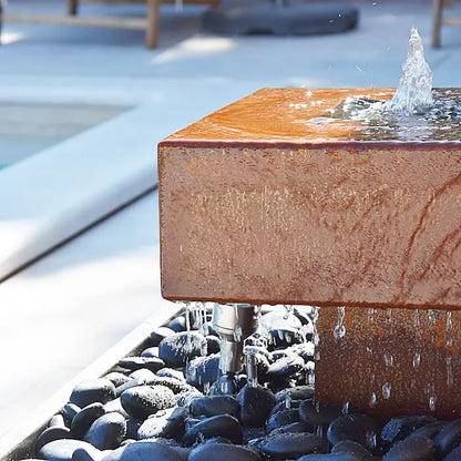 Cortenstahl Gartenbrunnen Wassertisch