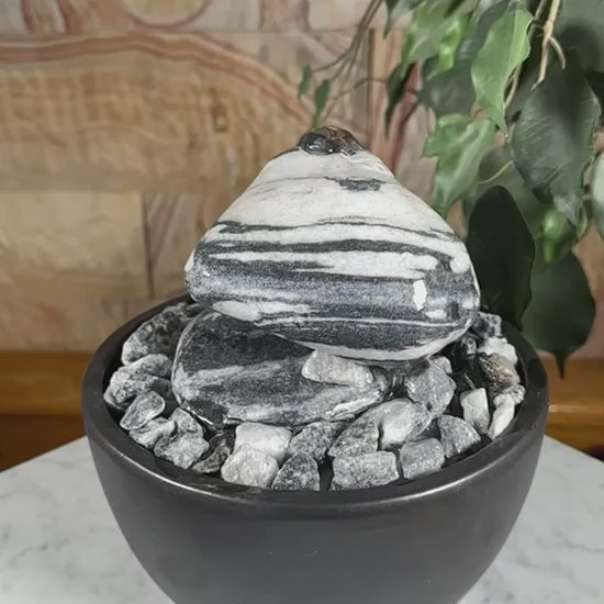 Tischbrunnen aus Marmor mit Keramikschale rund, Video