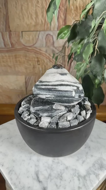 Tischbrunnen aus Marmor mit Keramikschale rund, Video