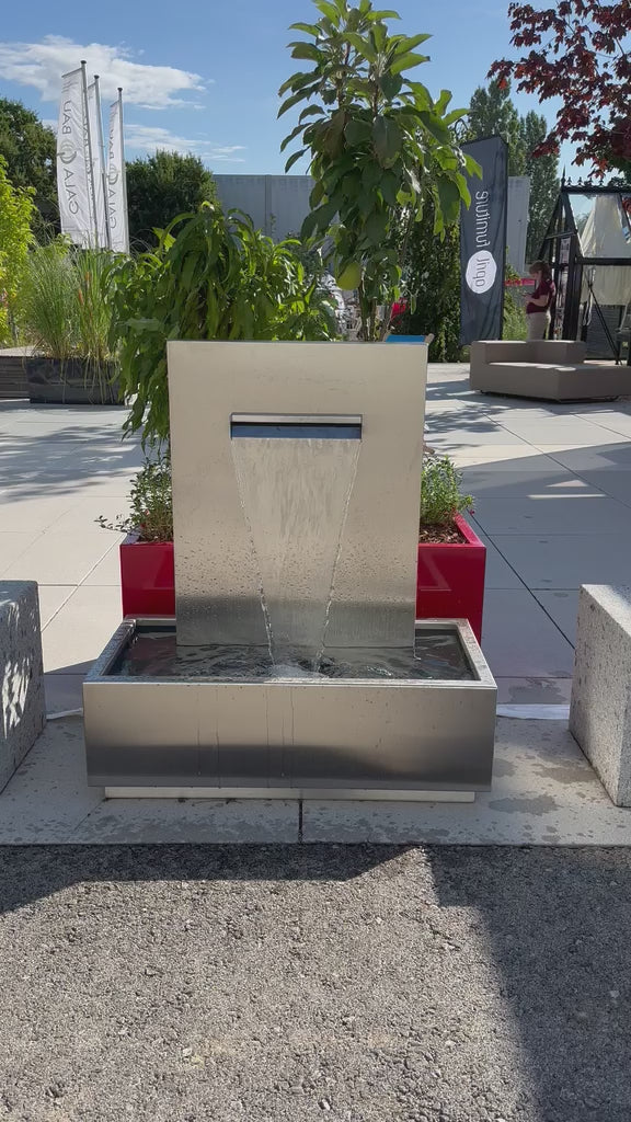 Wasserfall Edelstahl modern für Terrasse, Modell 2