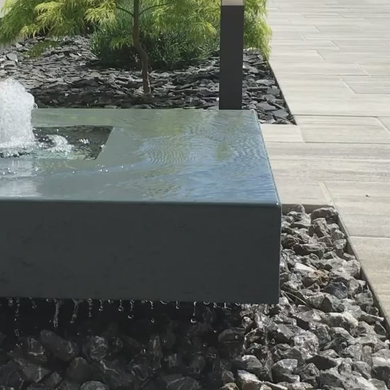 Moderner Quader Gartenbrunnen aus Edelstahl mit Pulverbeschichtung, Video