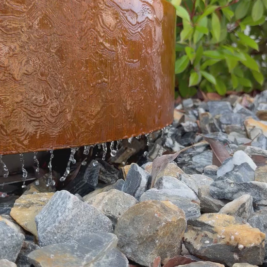 Cortenstahl Gartenbrunnen in Scheibenform, Video